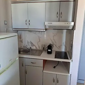 House Giota Szárti