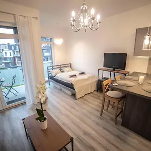 Apartman Sasadpark's New In The West Part Of Buda Magyarország